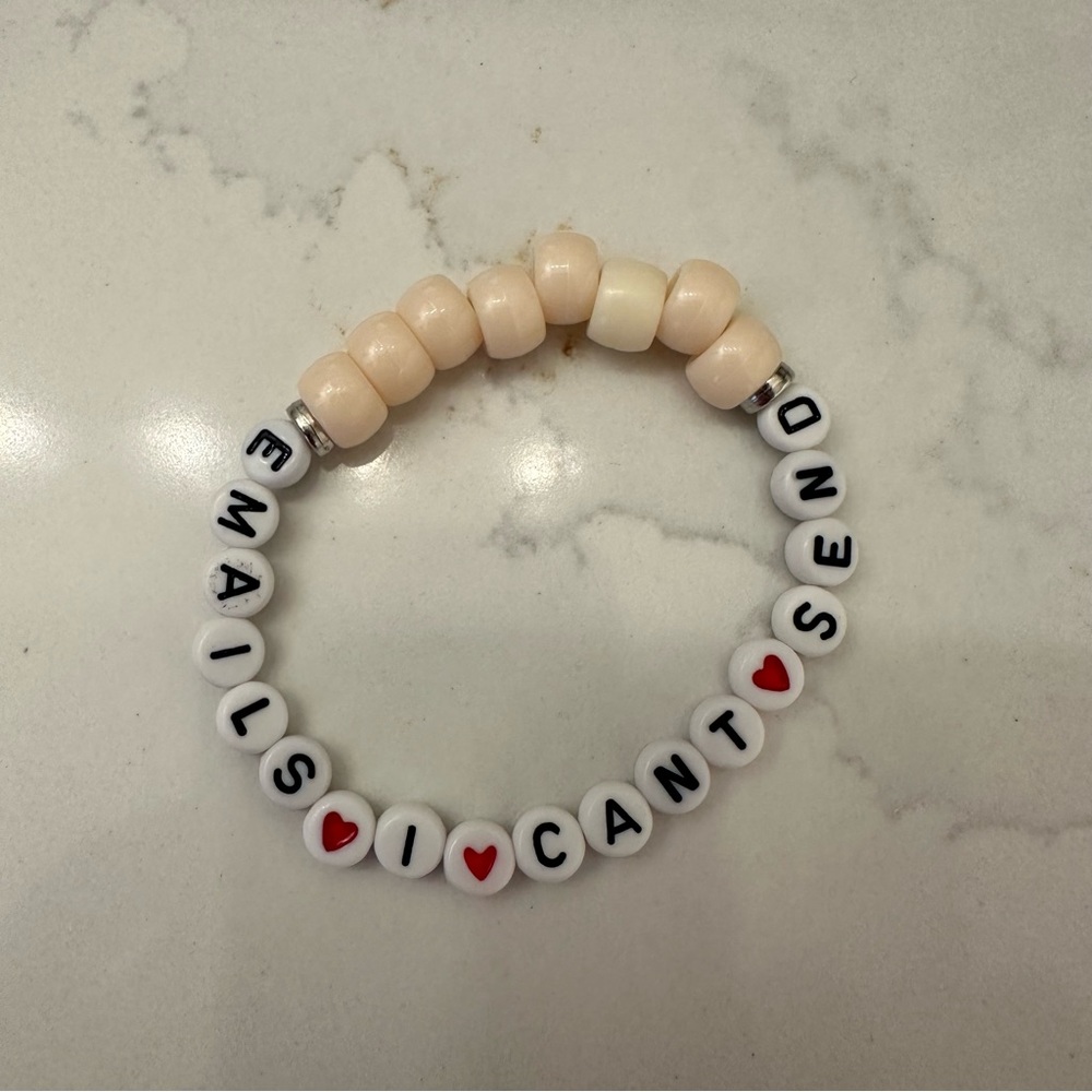 Emails bracelet